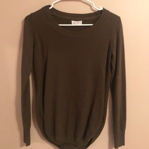 Green/brown sweater